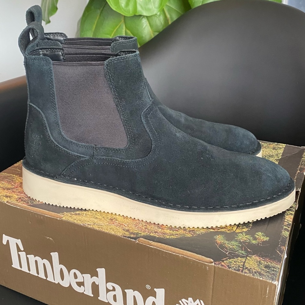 Timberland x Publish Chelsea Boots in Suede Black (Size 10)